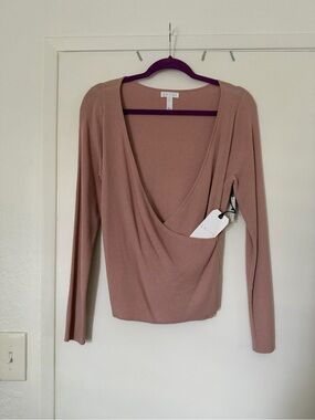 Leith Ribbed Wrap-Front Long Sleeve Top in Mauve